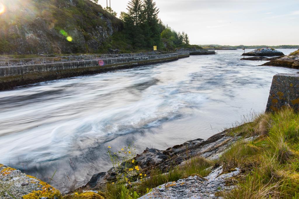 Dolmsundet Hotell Hitra Melandsjoen Екстер'єр фото